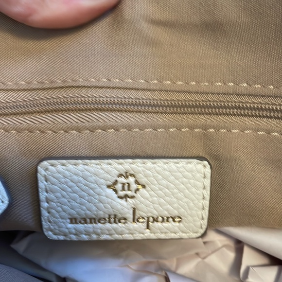 Crossbody. - Picture 4 of 4